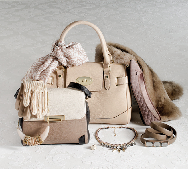 [Роман Медный] Женские аксессуары. Дьявол носит..._0.jpg